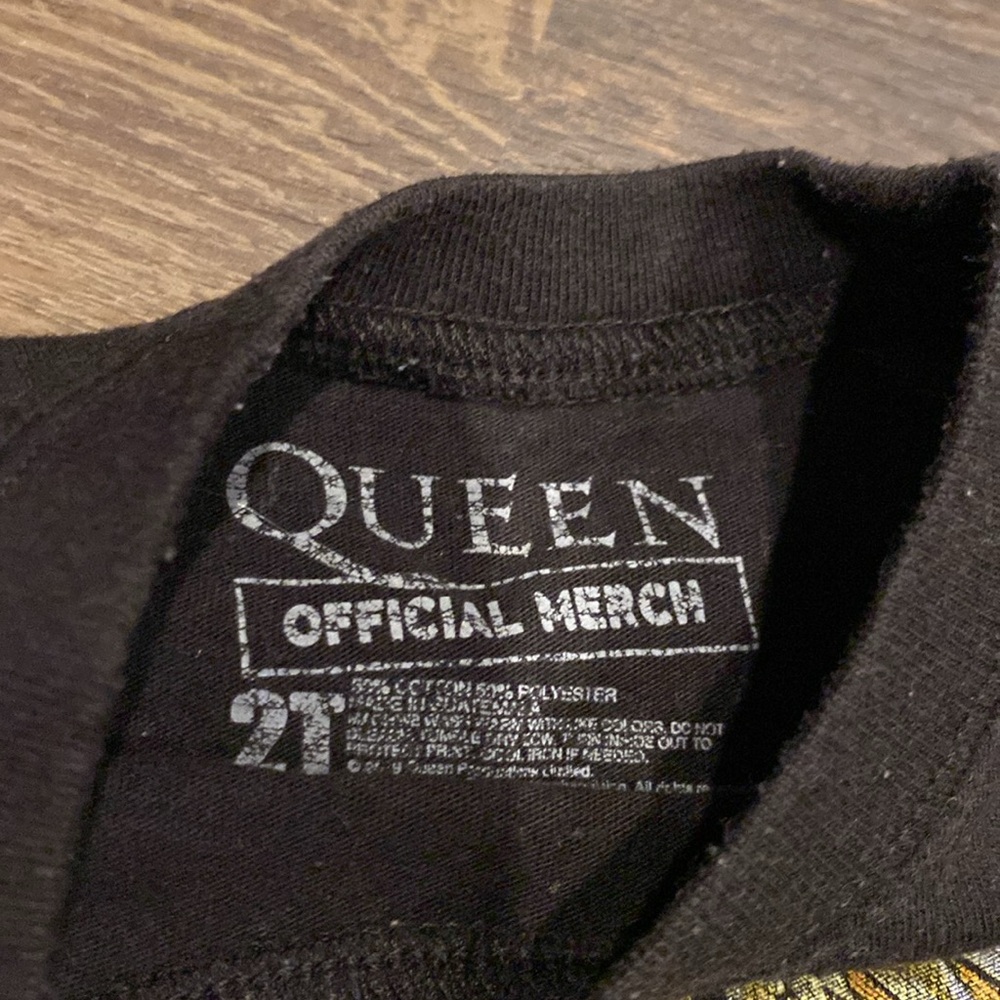 ‼️QUEEN‼️ - Picture 3 of 4